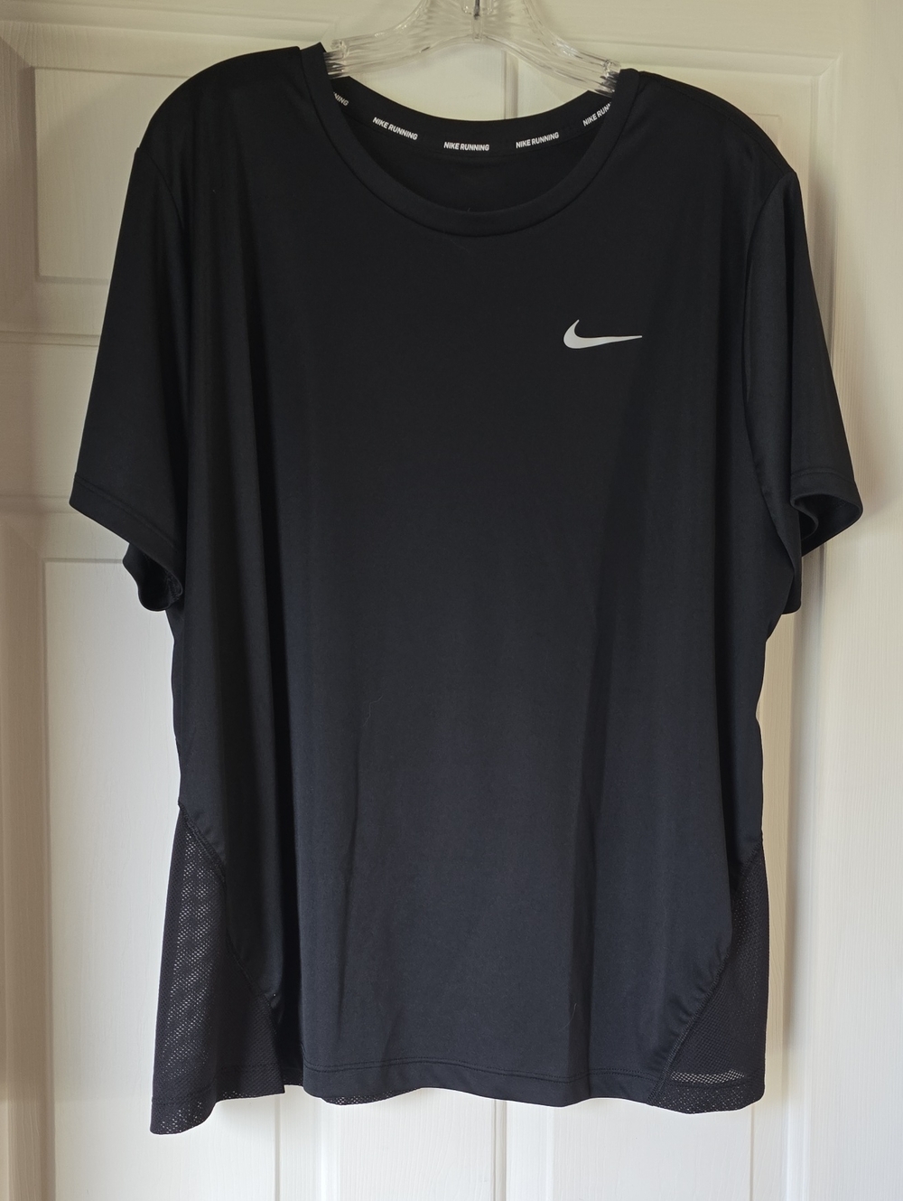 Womans Nike Black Short Sleeve Dri-FIT Running Tee